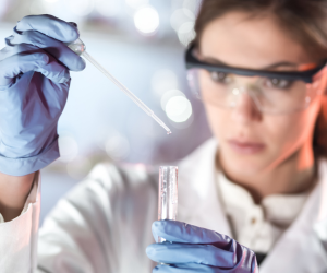 FOUR-KEY-PROCUREMENT-CHALLENGES-SCIENTISTS-FACE-IN-2022-Graphic-1